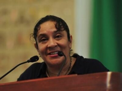 En el Congreso CDMX, Morena solicitó un punto de acuerdo contra la Alcaldía Álvaro Obregón, pero cuando se dieron cuenta de que la señalada no sería la actual edil, Lía Limón, sino la anterior, Layda Sansores, quisieron hacer trampa para que el Pleno votara otra cosa. Qué mal Valentina Batres.