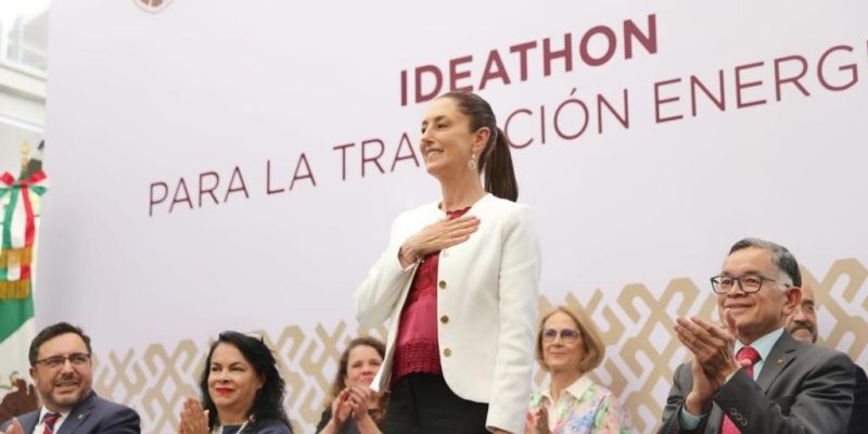 La jefa de Gobierno Claudia Sheinbaum refrendó su postura de que el método para elegir al candidato presidencial de Morena al 2024 debe ser la encuesta, que está contemplada en los estatutos del partido y “se realiza desde hace mucho tiempo.