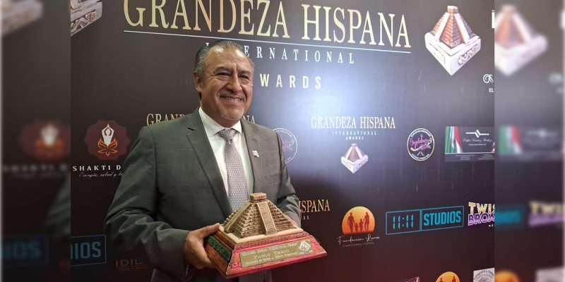 Durante la 5ª edición de Grandeza Hispana International Awards, en la cual se reconoció la trayectoria de mujeres y hombres que han sobresalido en diversos sectores de la sociedad, fue reconocida la labor humanitaria de Pablo Trejo.