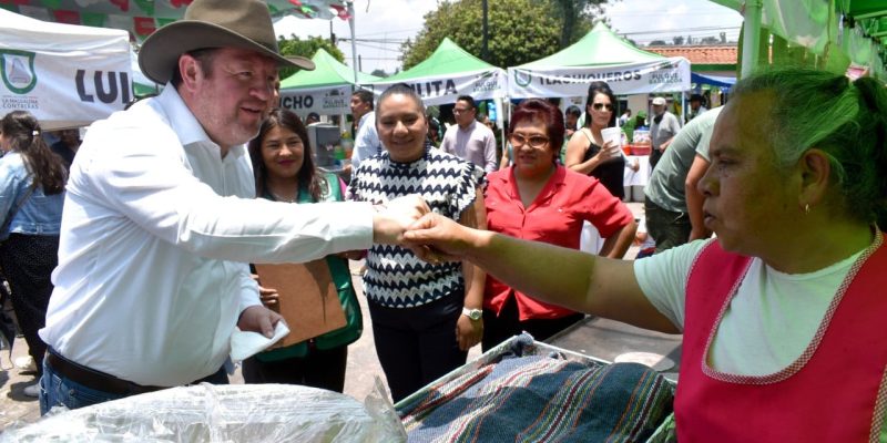 Inaugura el Güero Quijano la XVI Expo Feria del Pulque y la Barbacoa en M Contreras 1