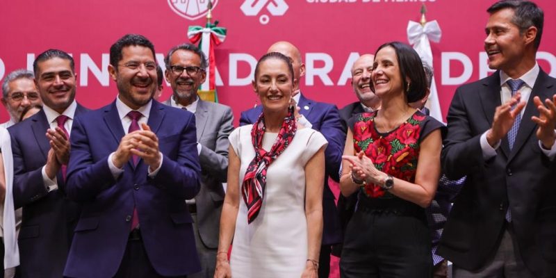 Al anunciar que solicitará licencia definitiva a la Jefatura de Gobierno de la CDMX a partir del viernes 16, Claudia Sheinbaum presumió que por hoy encabeza las encuestas rumbo a la elección presidencial del 2024, y que será la primera presidenta de México.