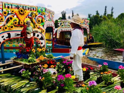 San Pedro Tláhuac es el corazón de nuestra Alcaldía y tiene una riqueza cultural e histórica maravillosa, muestra de ellos son las tradiciones que nos dan una identidad única, señaló la alcaldesa Berenice Hernández Calderón, en el marco de la festividad en honor al Santo Patrono de dicha comunidad.