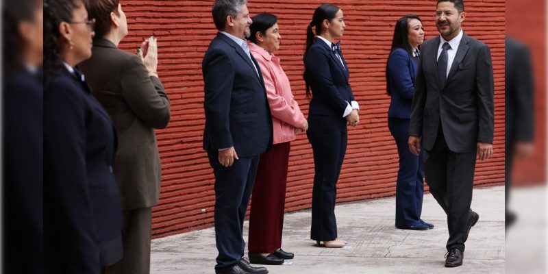 Por segunda ocasión en la última semana, el jefe de Gobierno de la Ciudad de México Martí Batres decretó que la capital del país “es progresista”, “es de izquierda” y descartó que haya alguna persecución en contra alguien de la oposición o alguna fuerza política en particular.