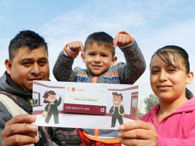 Martí Batres, Jefe de Gobierno inició con la segunda fase de entrega de recursos del Programa “La Escuela es Nuestra - Mejor Escuela” a representantes de 700 planteles de educación pública básica de las 16 Alcaldías, que beneficiará a 315 mil 558 alumnos. FOTO: GCMDX