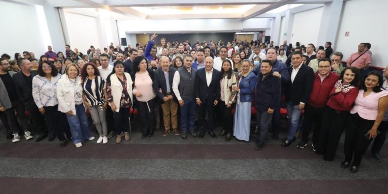 El aspirante a la candidatura de Morena para la Jefatura de Gobierno, Omar García Harfuch se reunió la mayoría con integrantes del Consejo de Morena en la Ciudad de México, quienes le externaron su apoyo total para que los abandere en los comicios de 2024. FOTO: Campaña Harfuch