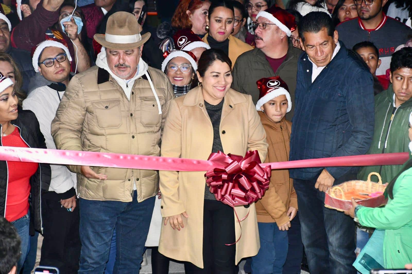 La reapertura de la Pista de Hielo, forma parte de las actividades correspondientes a los festejos navideños en la demarcación.