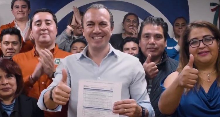 Con muy buen ánimo, el panista Carlos Orvañanos da las últimas pinceladas a su estrategia y conformación de su equipo de campaña por la Alcaldía Cuajimalpa. Están muy optimistas de que van a ganar por varias razones: la alianza con el PRI y el PRD les suma más votos que a Morena, PT y PVEM. FOTO: X / Carlos Orvañanos