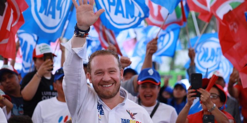 Este fin de semana, el candidato de la alianza Va X la Ciudad de México a la Jefatura de Gobierno, Santiago Taboada cerró campaña en la mitad de las Alcaldías, en donde tristemente pudo verse que hay zonas de anormalidad democrática en la Ciudad de México, lo que no había ocurrido desde 2000, cuando comenzó a elegirse en las urnas a los jefes delegacionales que desde 2018 son los alcaldes. FOTO: Especial