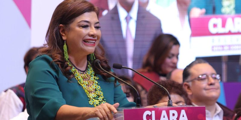 Clara Brugada, candidata a la Jefatura de Gobierno de la Ciudad de México por la coalición “Sigamos haciendo historia”, aseguró que ganará los próximos comicios del 2 de junio cuando las tres alcaldías que concentran 60% del padrón electoral la favorezcan con su voto. FOTO: Especial