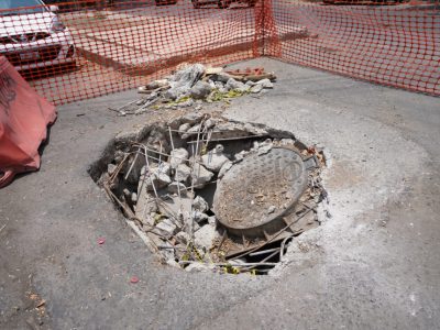 “Hacemos un llamado al Jefe de Gobierno a que se pongan a chambear y antes de que Morena se vaya de la Ciudad, dejen bien el pavimento de la lateral de Río San Joaquín”, insistió Taboada. FOTOS: Especial