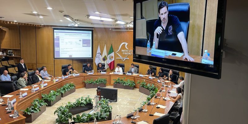 A la mejor con esa “callada” y “caída” del sistema quienes están felices con Avendaño se encuentran en el Palacio del Ayuntamiento, porque con los ciudadanos, a quienes se debe, hizo el ridículo de su vida, y será histórico. FOTO: Especial