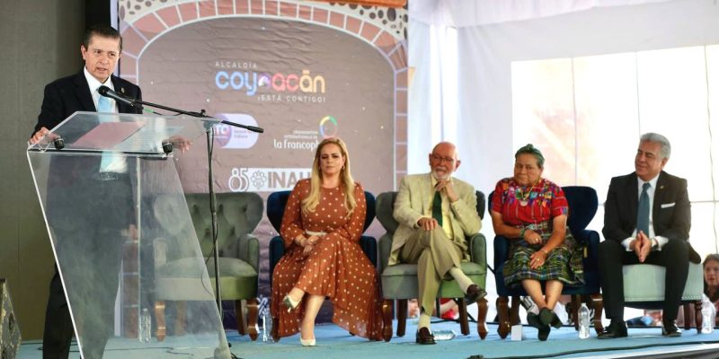 Una sociedad que lee, es una sociedad culta y es una sociedad que está preparada para enfrentar sus retos, sostuvo el alcalde Giovani Gutiérrez Aguilar, quien inauguró la tercera edición de la Feria Internacional del Libro de Coyoacán (FILCO 2024). FOTO: Especial