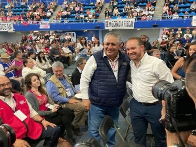 Después de un mes sin actividad pública, el ex candidato a la Jefatura de Gobierno de la CDMX, Santiago Taboada, reapareció este fin de semana en lo que llamaron Encuentro Nacional Ciudadano con las organizaciones que conforman la llamada Marea Rosa, que apoyaron la campaña del panista. FOTO: Especial