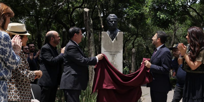 “Existe un antes y un después de Porfirio Muñoz Ledo para México”, valoró durante el homenaje Ifigenia Martínez, diputada electa y quien probablemente tendrá el privilegio de colocarle la banda presidencial a Claudia Sheinbaum el próximo de octubre. En Palacio, la valoración sobre el guanajuatense es otra. FOTO: GCDMX