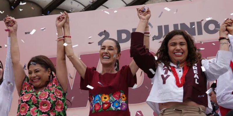 Si el presidente Andrés Manuel López Obrador dio la instrucción de dar un golpe al resultado electoral en la Alcaldía Cuauhtémoc, que perdió su partido, sería responsable por comisión. Pero si no dio esa orden y como toda su gente se está moviendo en esa estrategia golpista sin que los frene, sería culpable por omisión. FOTO: Cuartoscuro