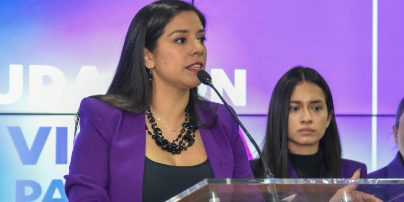 Con el objetivo de brindar un acompañamiento solidario e institucional, el PAN en la Ciudad de México instaló un Punto Violeta en su edificio sede, para que las mujeres que son víctima de algún delito, acoso o agresión, puedan llegar a solicitar auxilio y tener un resguardo seguro. FOTO: Especial