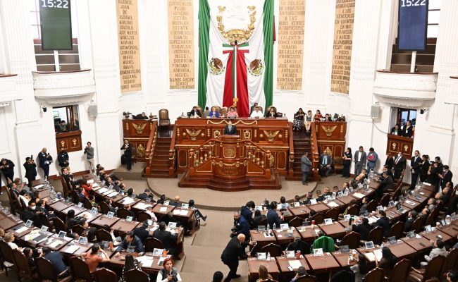 A efecto de dotar de certeza jurídica a la firma electrónica, el Congreso capitalino aprobó el dictamen a la iniciativa para adicionar una fracción XVII Ter al artículo 4 de su Ley Orgánica y una fracción XVII Ter al artículo 2 de su Reglamento.