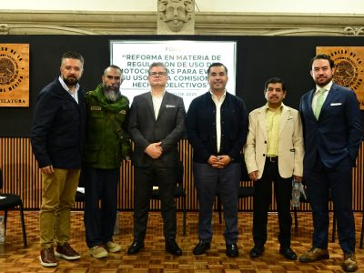 En el segundo y último día de trabajos del foro “Reforma en materia de regulación del uso de motocicleta para evitar su uso en la comisión de hechos delictivos”, el diputado Mario Enrique Sánchez (PAN) aseguró que se busca la seguridad de las personas usuarias de motocicletas, de la ciudadanía en general y, sobre todo, que el gobierno pueda hacer su trabajo. FOTO: Especial