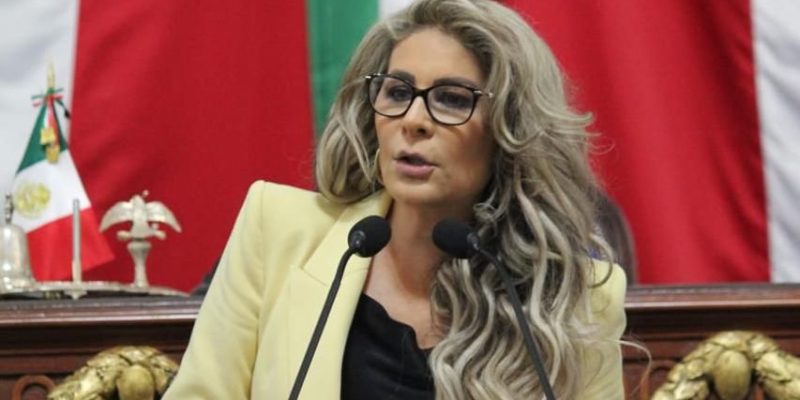 “Rechazamos de manera categórica el contenido y tono del comunicado emitido por el Instituto electoral de la Ciudad de México (IECM), el cual representa un ataque injustificado, desproporcionado y parcial en contra de nuestra militancia”, advirtió la presidenta del partido en la capital del país, Nora Arias Contreras. FOTO: Especial