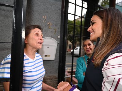 La jornada Alcaldía en tus manos llegó a la colonia Ampliación Asturias, donde la alcaldesa Alessandra Rojo de la Vega, acompañada de su equipo de directores generales, recorrió calles y visitó hogares para escuchar y atender directamente a vecinas y vecinos. FOTO: Especial