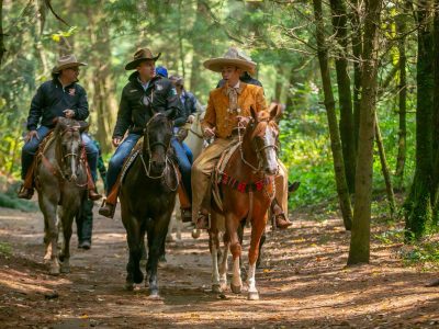 El gobierno de Cuajimalpa se distingue de otras alcaldías en materia de protección al medio  ambiente y presentó este sábado la Policía Guardabosques, que tiene como finalidad prevenir y combatir la tala ilegal, los asentamientos irregulares y la extracción de recursos. FOTOS: Especial