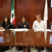 La Jefa de Gobierno de la Ciudad de México, Clara Brugada Molina, reafirmó su compromiso de brindar apoyo integral a las víctimas y familias afectadas por la explosión de una pipa de gas LP, ocurrida el pasado miércoles 10 de septiembre en el Puente de la Concordia, alcaldía Iztapalapa, hasta que la reparación integral del daño sea efectiva. FOTO: Especial
