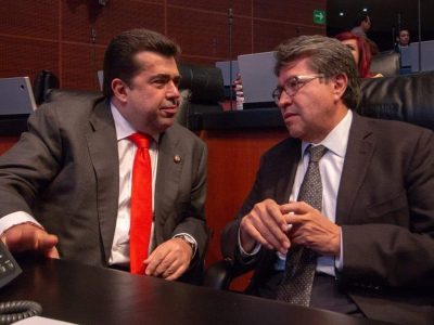 Si el diputado Pedro Haces se comporta como personaje que puede moverse en avión o helicóptero privados, celebrar su fiesta de cumpleaños en España o festejar con amigos en restaurante de suntuoso hotel de la Ciudad de México es porque posee recursos para hacerlo. FOTO: Especial