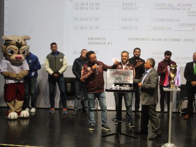 El alcalde, Fernando Mercado Guaida fue testigo de honor del sorteo de la Primera Copa Magdalena “Por La Paz”, torneo de fútbol que busca fortalecer el tejido social de la demarcación, inculcando en la juventud la cultura del deporte entre las y los jóvenes que practican esta actividad física. FOTOS: Especial