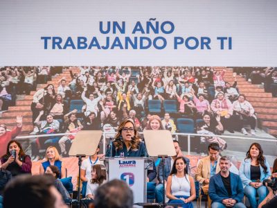 Laura Álvarez recordó logros alcanzados junto con los vecinos para que se cuente, por ejemplo, con escuelas seguras como la Escuela Mártires de Tacubaya que presenta riesgos estructurales y la autoridad educativa ha comenzado a atender. FOTOS: Especial