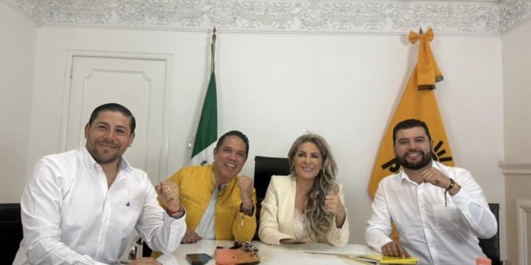 En un pronunciamiento conjunto, los dirigentes coincidieron en la necesidad de construir juntos una nueva ruta política que retome las causas sociales, la justicia y la democracia como ejes de acción, alejándose de las prácticas que en el pasado fracturaron al perredismo. FOTO: Especial