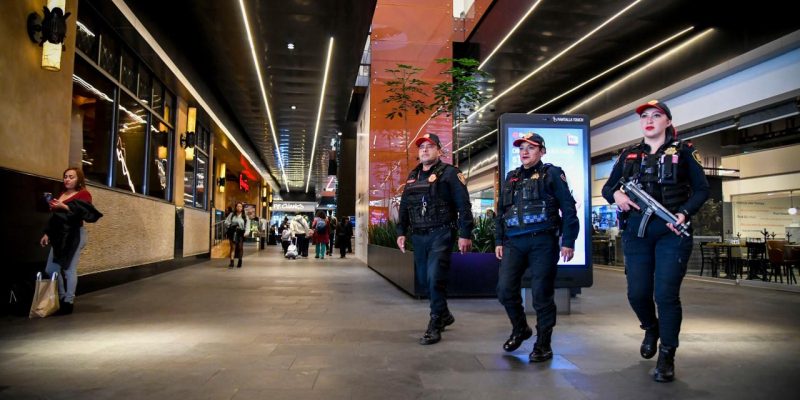 Alcalde Luis Mendoza refuerza seguridad Blindar BJ 360º en centros comerciales. FOTO: Espécial