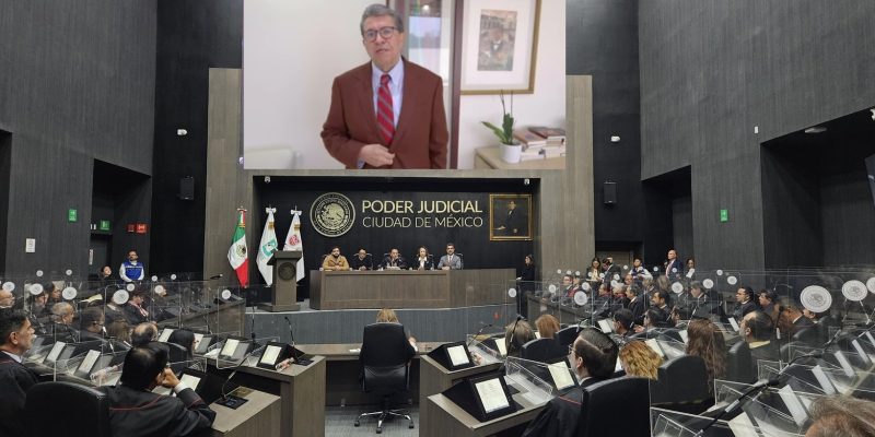 Otro que es mensaje: su gran aliado es el coordinador de los diputados federales, Ricardo Monreal, pues aunque no asistió al Informe, fue el único orador, además del magistrado. Guerra proyectó un videomensaje del legislador, en el que resalta su trayectoria, su labor, le desea suerte, pero sobre todo le ofrece todo su respaldo.