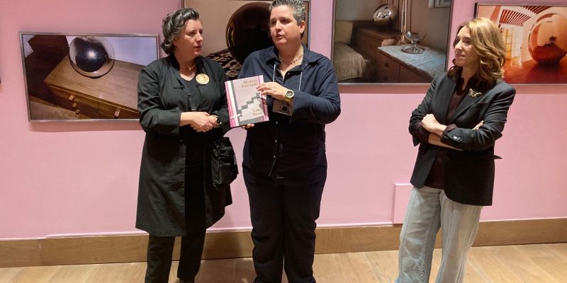 Fundación Casa de México en España presentó este jueves la exposición Adorado Barragán del dúo de artistas mexicanas Lake Verea. Se trata de una exposición de 12 fotografías de la casa estudio Luis Barragán, considerada patrimonio mundial por la UNESCO desde el año 2004. FOTOS: Especial