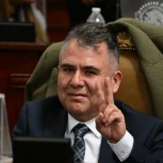 El maestro 'Juanito' volvió a pedir licencia