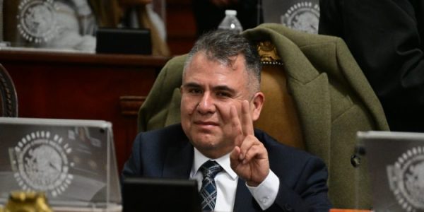 El maestro 'Juanito' volvió a pedir licencia