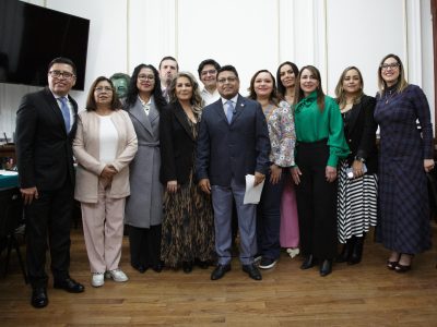 El diputado morenista Israel Moreno presentó una iniciativa para proteger a limitar a estudiantes de primaria y secundaria el uso de redes sociales en la escuela. Sin regateos, se sumó la diputada panista Laura Álvarez, quien trae iniciativas al respecto, más o menos en el mismo tenor. FOTO: Especial