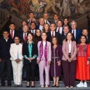 Lo que al final se decida en el tema de la fecha de realización de la consulta de revocación de mandato presidencial en la reforma electoral será la base política y jurídica para lo que se tenga que legislar en consecuencia en la carta magna de los estados de la República y por supuesto la Ciudad de México. FOTO: Especial