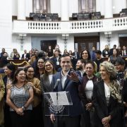 Jorge Armando Rocha demuestra tan poco interés en su responsabilidad como titular de la General del Canal del Congreso, que ni siquiera en días de sesión se aparece por el recinto legislativo, hecho evidente para cualquiera de los 66 diputados que votaron por su nombramiento. FOTO: Especial