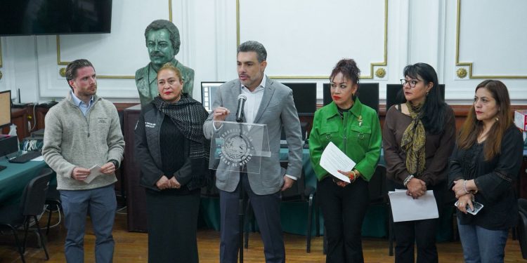 En el Congreso de la Ciudad de México no van bien las cosas en lo que se sigue llamando “4T”, si es que todavía se puede considerar que existe. Resulta que los "aliados del PVEM están desmoralizados porque no se les toma en cuenta para temas importantes. FOTO: Especial