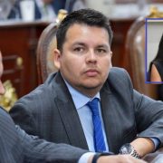 “Hoy que lo menciona la presidenta Claudia Sheinbaum, le recordamos que el diputado Raúl Torres es el único legislador migrante votado desde el exterior y que ganamos con él en el 2021 y fue reelecto en 2024”.