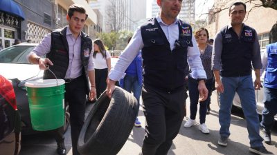 Tabe retira cachivaches en calles de Miguel Hidalgo