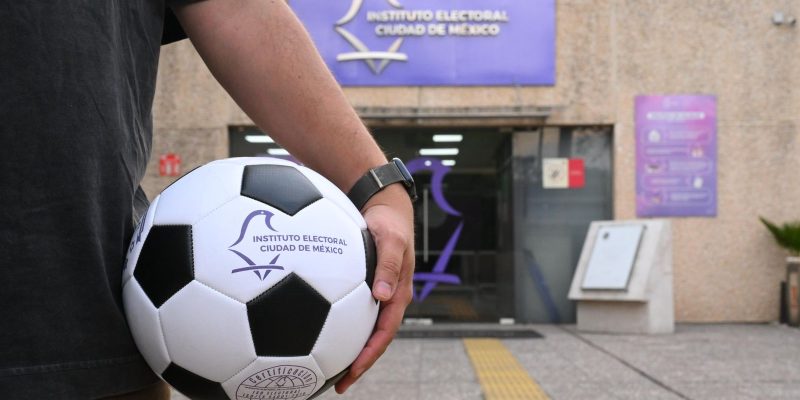 El INE incurrió en lo que podría ser una doble violación a la Ley, cuya actuación debería ser revisada de oficio por la Fiscalía Especializada Para la Atención de Delitos Electorales (FEPADE) y la Secretaría de Gobernación (SEGOB), que encabeza Rosa Icela Rodríguez.