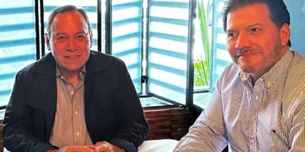 El presidente enterrador del PRD nacional, Jesús Zambrano, y el diputado federal de Morena, Víctor Hugo Lobo andan muy preocupados, pues nos dicen que pronto podrían enfrentar procesos por presuntas irregularidades que ha detectado la Auditoría Superior de la Ciudad de México (ASCDMX) a los gastos del PRD en la capital, entre 2022 y 2024. FOTO: Especial