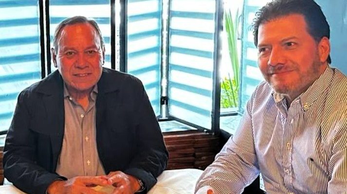 El presidente enterrador del PRD nacional, Jesús Zambrano, y el diputado federal de Morena, Víctor Hugo Lobo andan muy preocupados, pues nos dicen que pronto podrían enfrentar procesos por presuntas irregularidades que ha detectado la Auditoría Superior de la Ciudad de México (ASCDMX) a los gastos del PRD en la capital, entre 2022 y 2024. FOTO: Especial