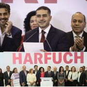 Casi como en San Luis Potosí, en la Ciudad de México el PVEM ha estirado tanto la liga en su relación Morena y el Gobierno, que prácticamente ya está rota. Seguro si en este momento tuviera que tomarse alguna decisión sobre la alianza electoral 2027, no irían juntos. FOTOS: Cuartoscuro / Especial