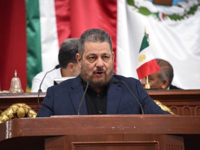 En ese contexto, señaló que millones de personas que dependen del transporte público y se ven obligadas a caminar diariamente por las calles, son más susceptibles a sufrir riesgos en su salud a consecuencia de la falta de protección térmica. FOTO: Especial