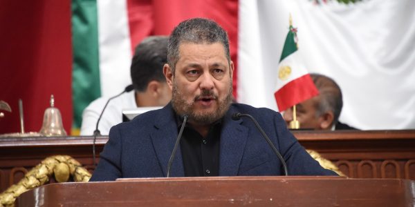 En ese contexto, señaló que millones de personas que dependen del transporte público y se ven obligadas a caminar diariamente por las calles, son más susceptibles a sufrir riesgos en su salud a consecuencia de la falta de protección térmica. FOTO: Especial