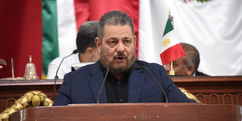 En ese contexto, señaló que millones de personas que dependen del transporte público y se ven obligadas a caminar diariamente por las calles, son más susceptibles a sufrir riesgos en su salud a consecuencia de la falta de protección térmica. FOTO: Especial