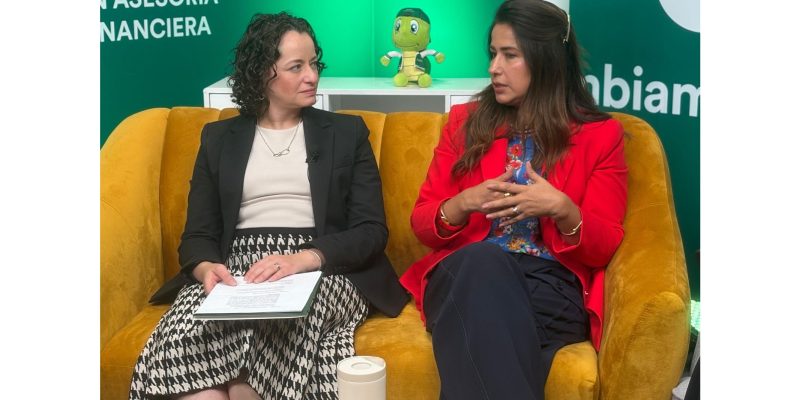 El avance de las mujeres en el sector financiero comienza a reflejarse en cifras concretas. En SOC, 4 de cada 10 franquicias son dirigidas por mujeres, mientras que más de 1,000 colaboradoras forman parte activa de su red en distintas posiciones, desde liderazgo hasta operación y administración.