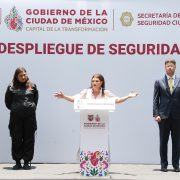 La jefa de Gobierno, Clara Brugada oootra vez salió al rescate de la alcaldesa de Azcapotzalco, Nancy Núñez: encabezó un operativo de seguridad en una de las zonas más críticas de la demarcación territorial: El Rosario. FOTO: Especial